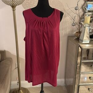 Charles Nolan top size XL
